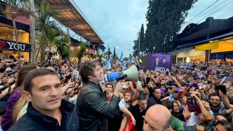 Cuenta regresiva para las elecciones: Milei cierra en Rosario